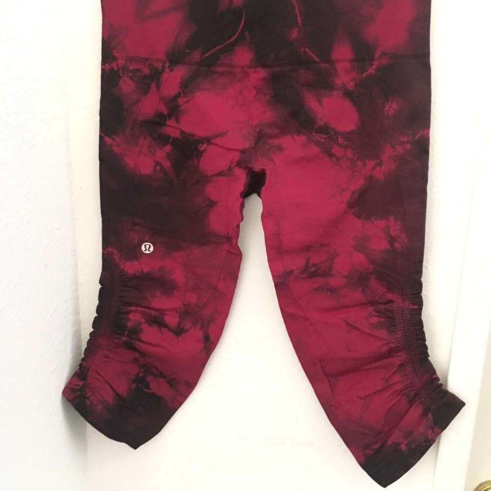 Lululemon In The Flow Capri Tie-dye sz 6